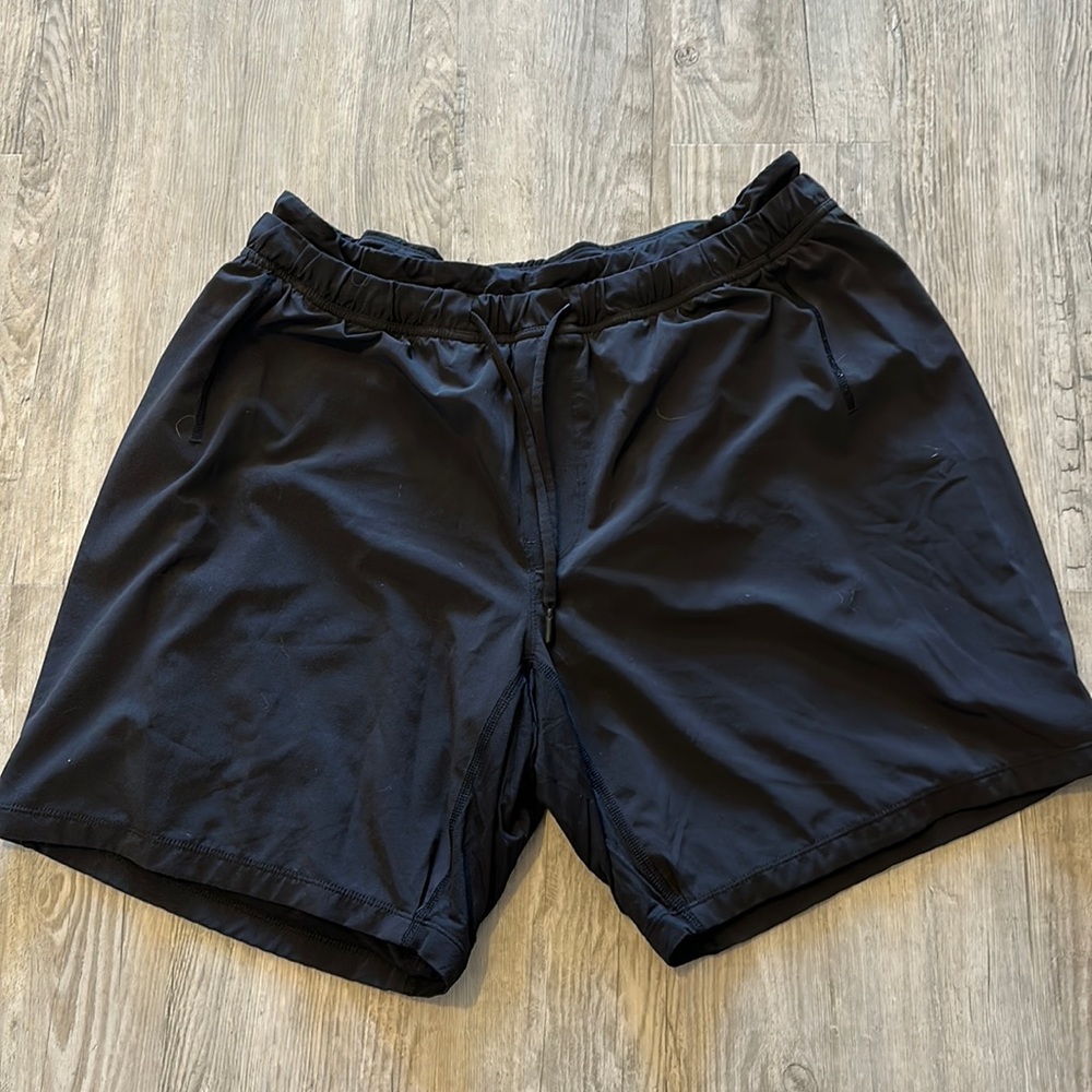 Lululemon men’s shorts size XL